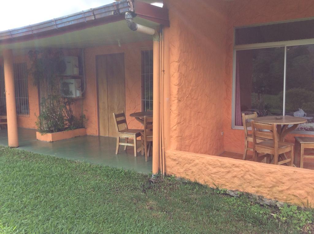 Cabinas Los Guayabos La Fortuna Exterior foto