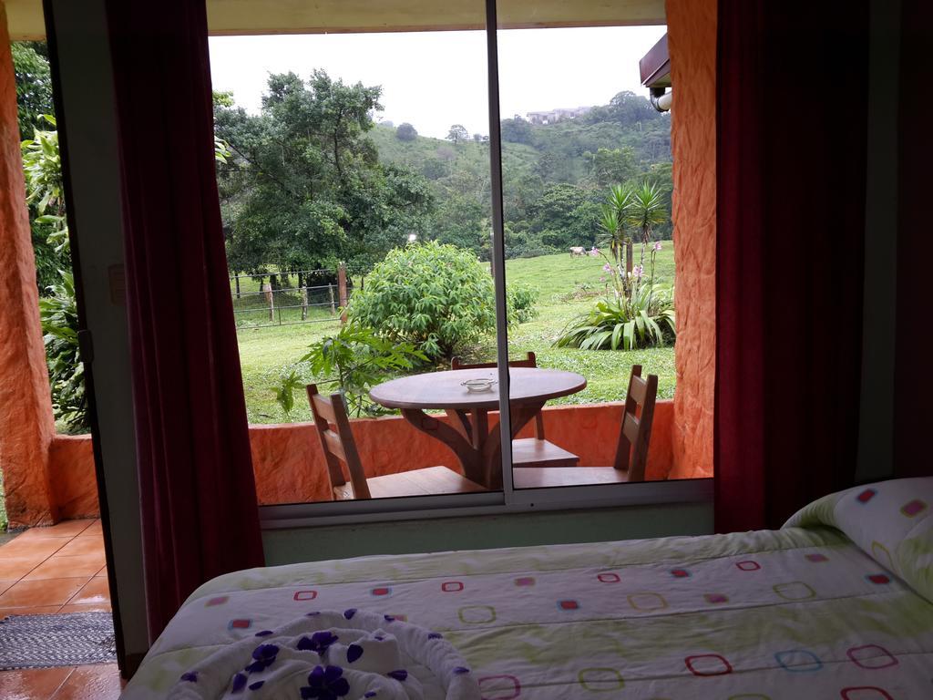 Cabinas Los Guayabos La Fortuna Quarto foto