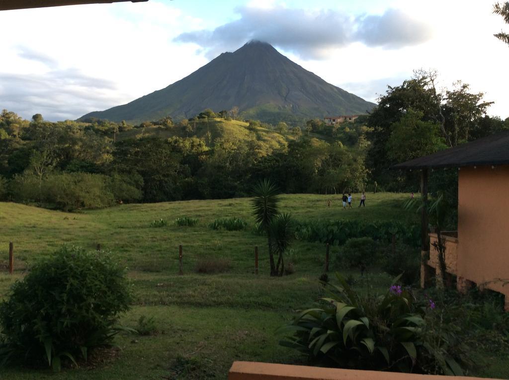 Cabinas Los Guayabos La Fortuna Exterior foto