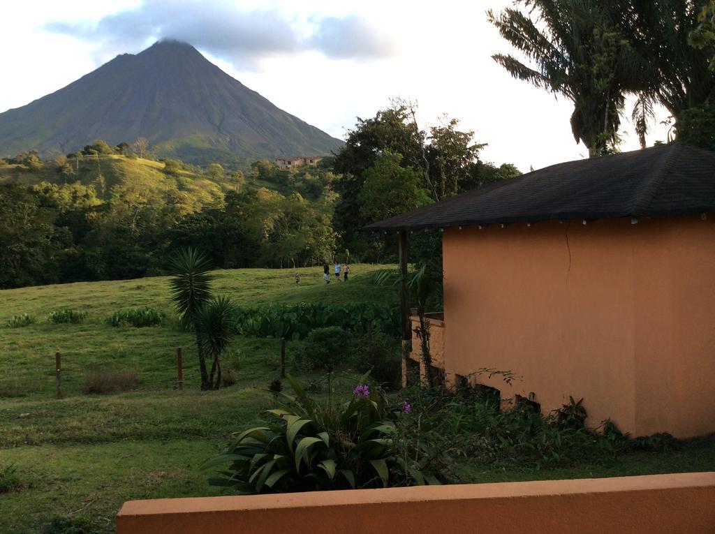 Cabinas Los Guayabos La Fortuna Exterior foto