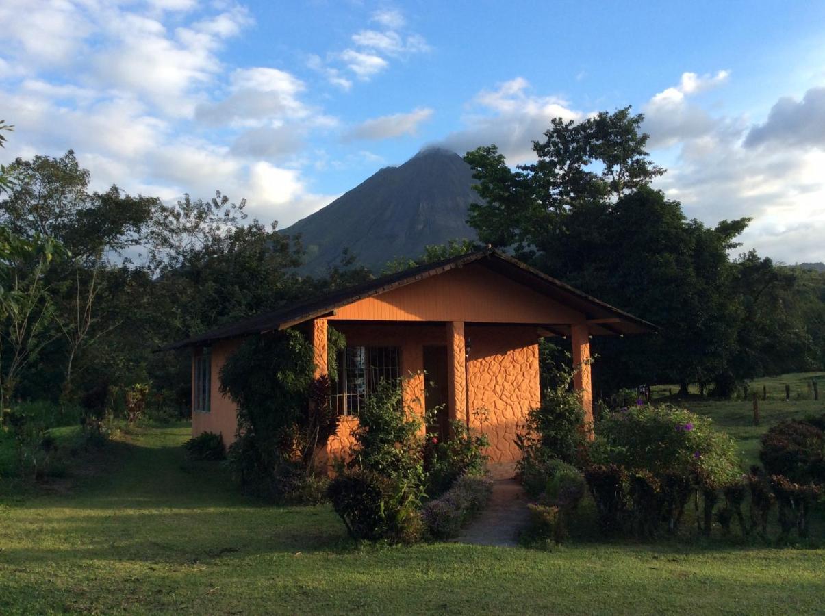 Cabinas Los Guayabos La Fortuna Exterior foto