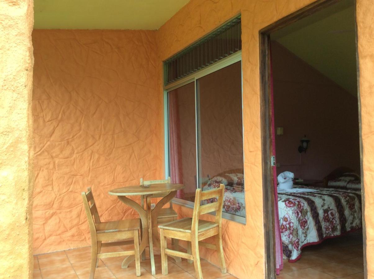 Cabinas Los Guayabos La Fortuna Exterior foto