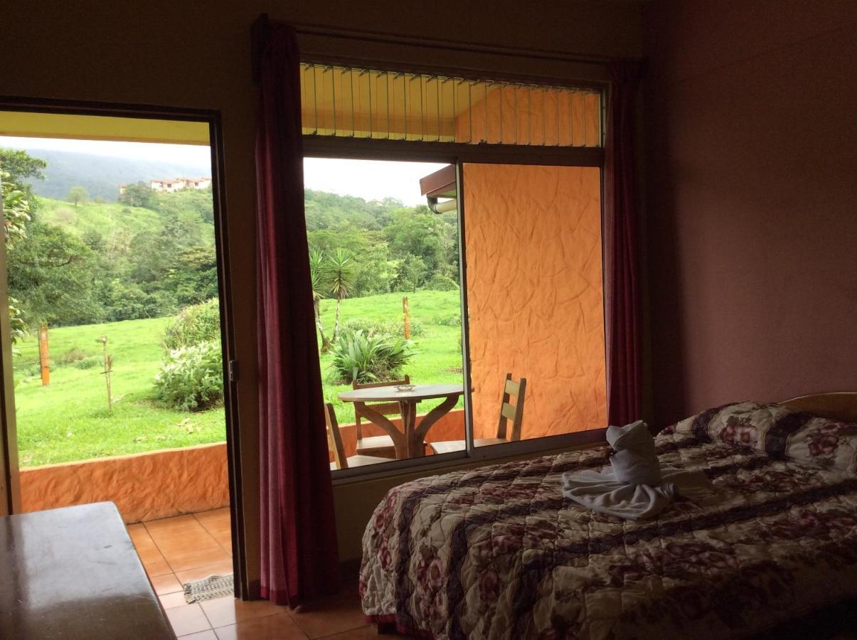Cabinas Los Guayabos La Fortuna Exterior foto